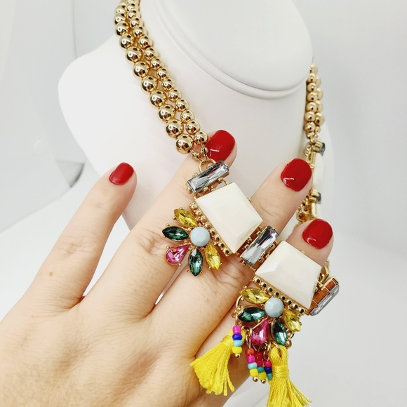 NEW 18" GOLD STONE CRYSTAL TASSELS NECKLACE MACYS - Picture 4 of 10